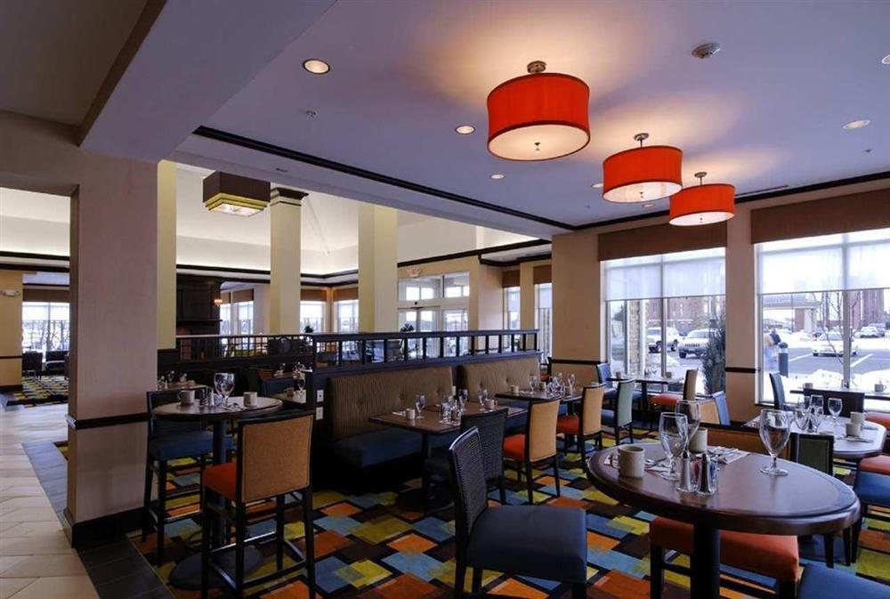 Hilton Garden Inn Cincinnati/Мейсон Ресторан фото