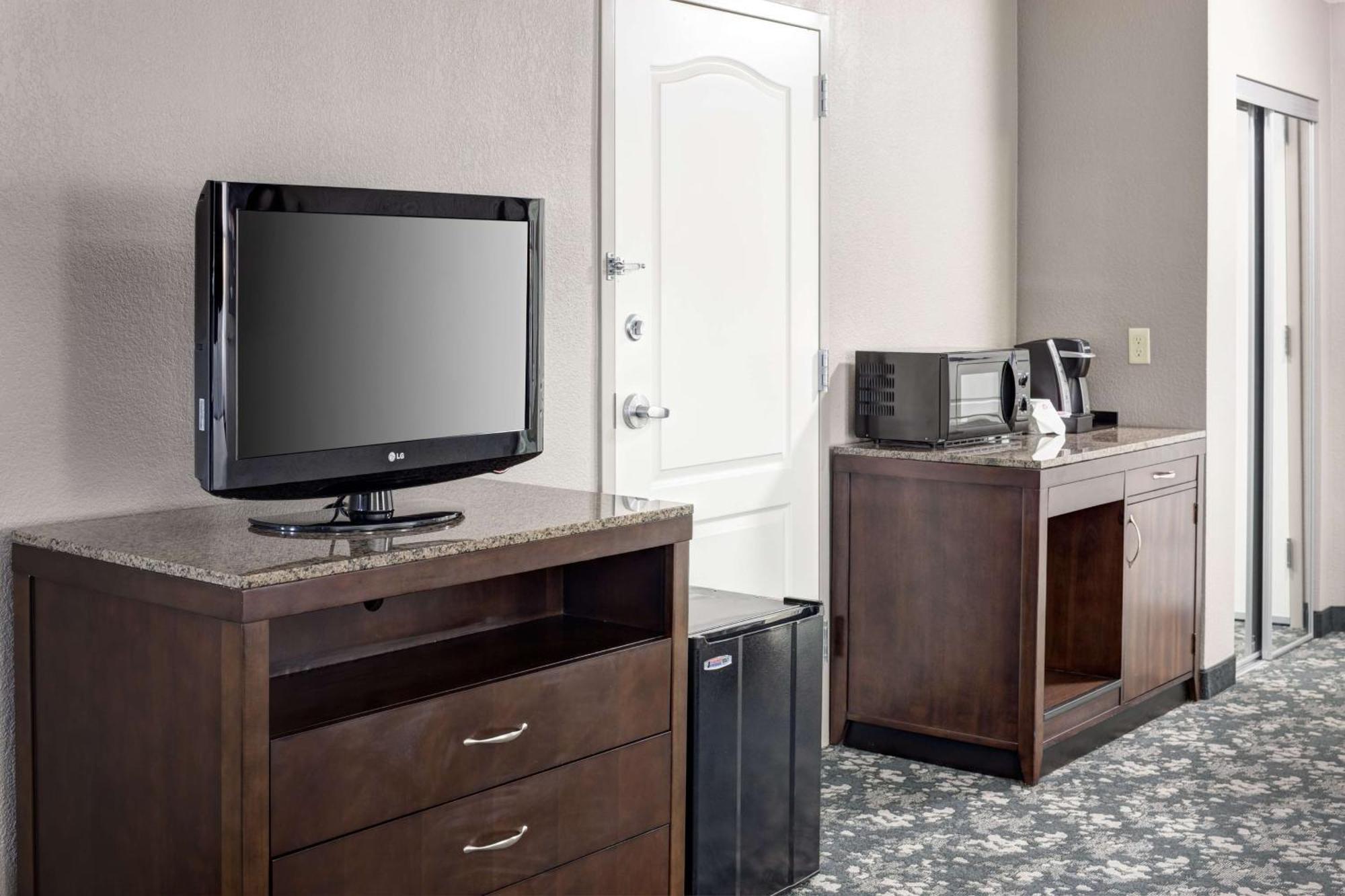 Hilton Garden Inn Cincinnati/Мейсон Экстерьер фото