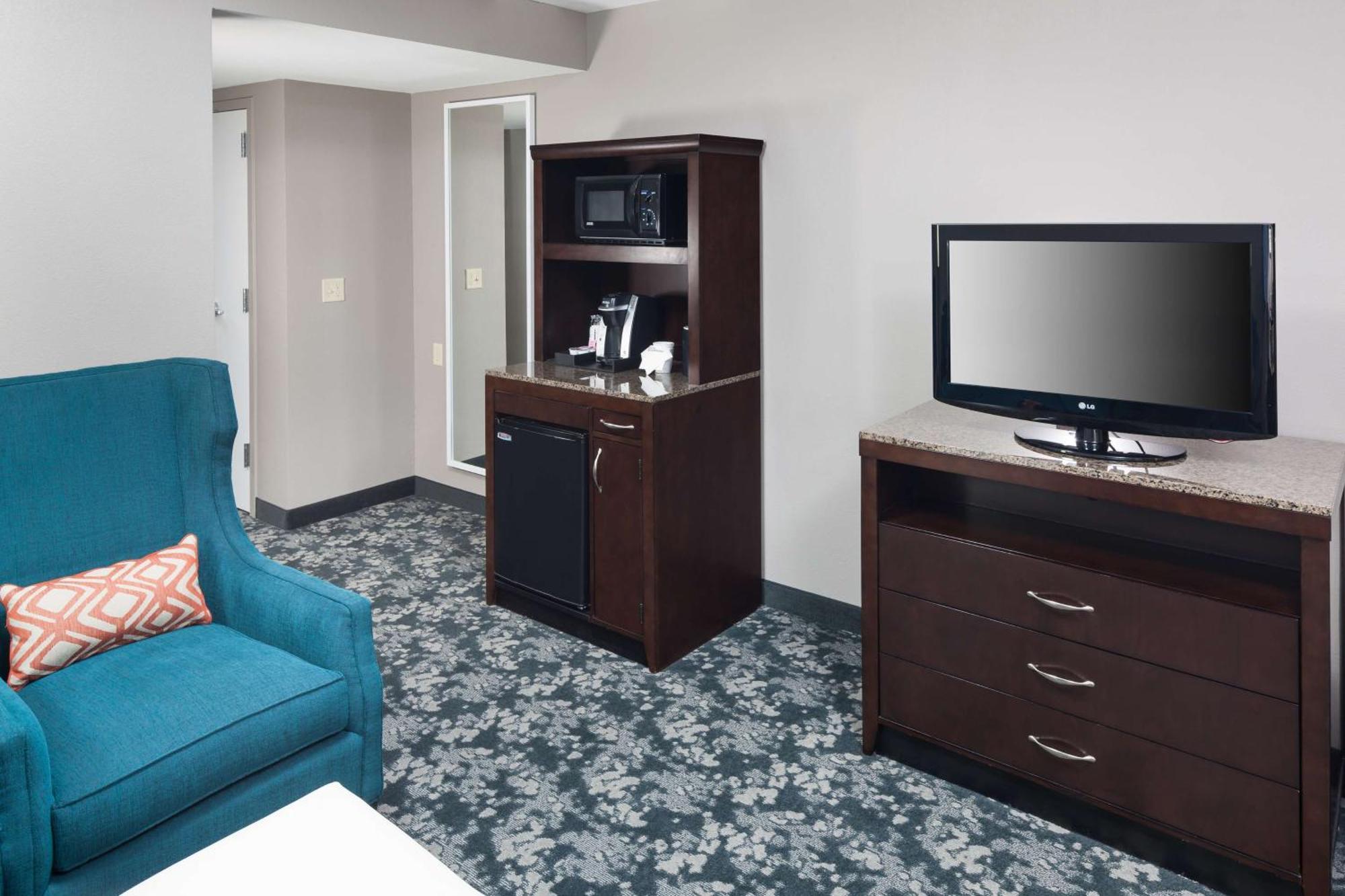 Hilton Garden Inn Cincinnati/Мейсон Экстерьер фото